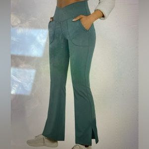 Blue/Green Flare Leggings Size Small Amazon